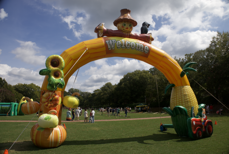 Join the Fun: Fall Fest welcomes students, family to seasonal celebration